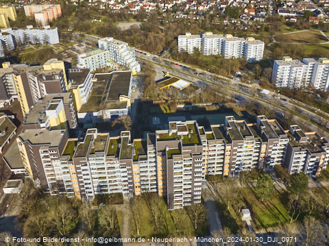 30.01.2024 - Marx-Zentrum, Studentenwohnheim und Wohnanlage Karl-Marx-Ring 52-62 und KMR 53-57c