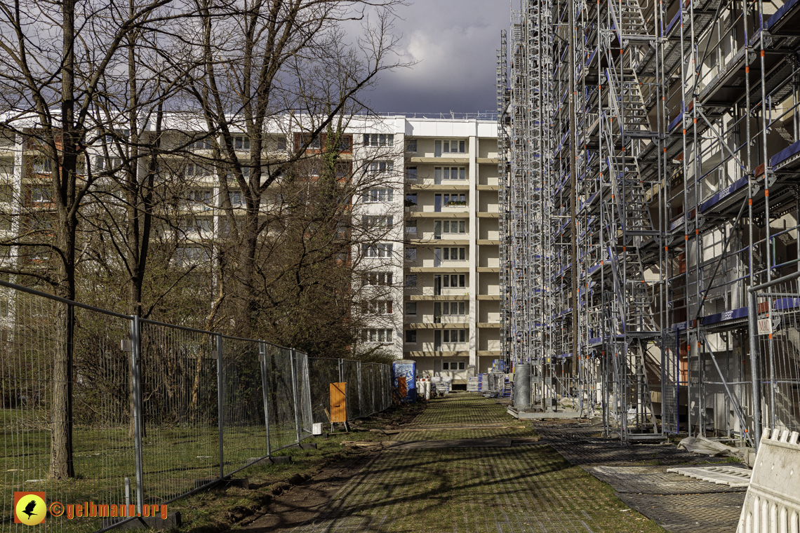 15.03.2024 - Gerüstabbau am Karl-Marx-Ring 11-21