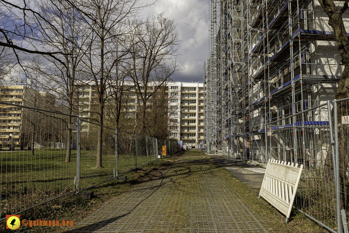 15.03.2024 - Gerüstabbau am Karl-Marx-Ring 11-21