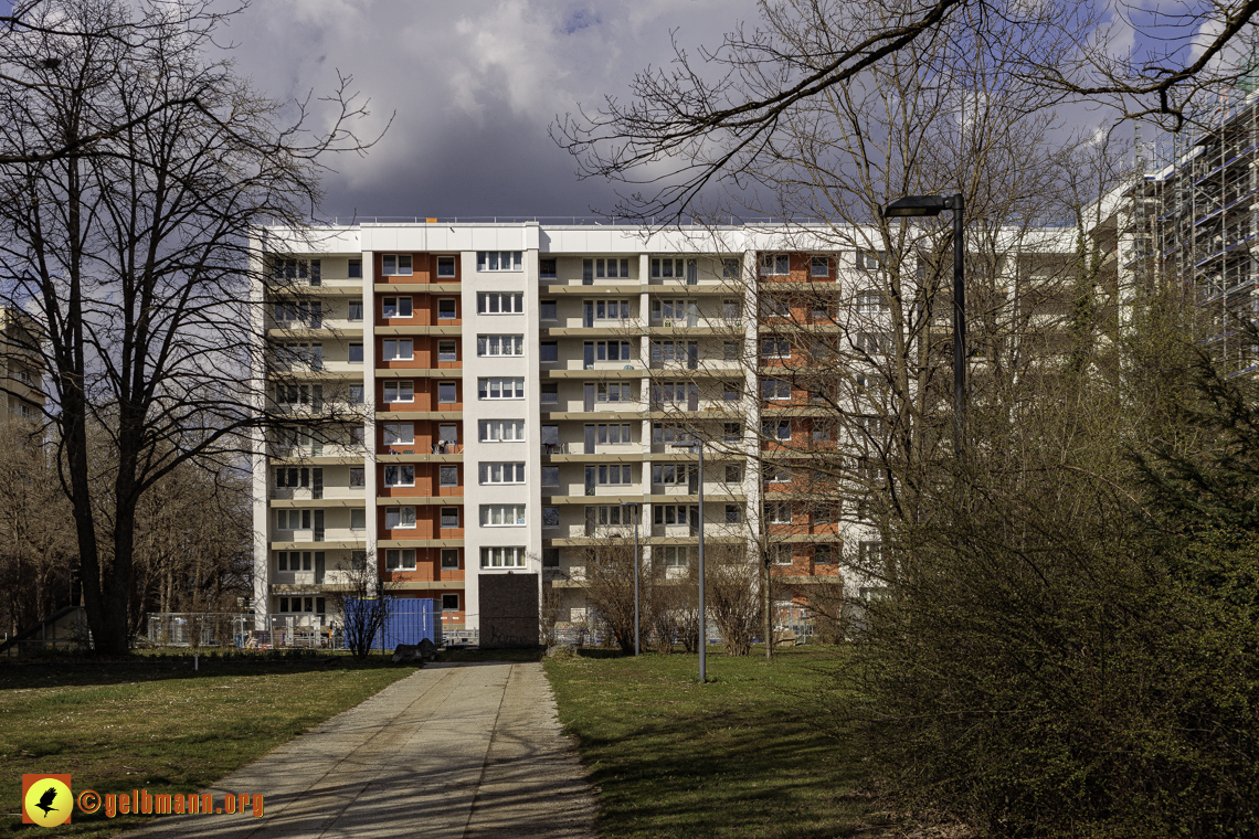 15.03.2024 - Gerüstabbau am Karl-Marx-Ring 11-21