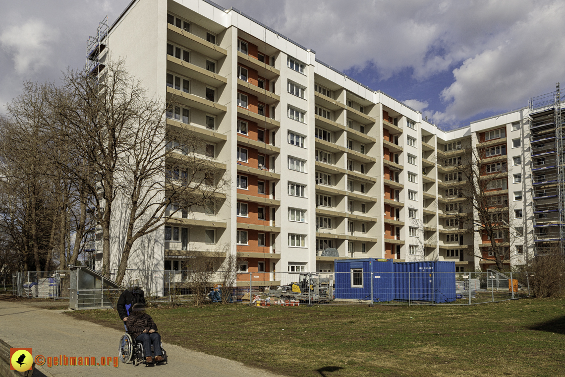 15.03.2024 - Gerüstabbau am Karl-Marx-Ring 11-21