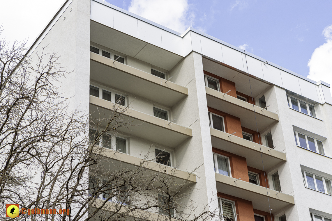 15.03.2024 - Gerüstabbau am Karl-Marx-Ring 11-21