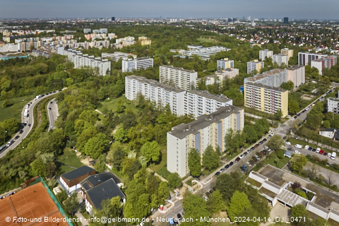 14.04.2024 - Marx-Zentrum, Studentenwohnheim und Wohnanlage Karl-Marx-Ring 52-62 und KMR 53-57c