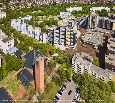 01.05.2024 - Marx-Zentrum, Studentenwohnheim und Wohnanlage Karl-Marx-Ring 52-62 und KMR 53-57c