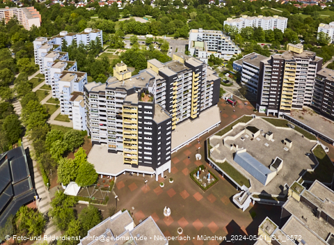 01.05.2024 - Marx-Zentrum, Studentenwohnheim und Wohnanlage Karl-Marx-Ring 52-62 und KMR 53-57c