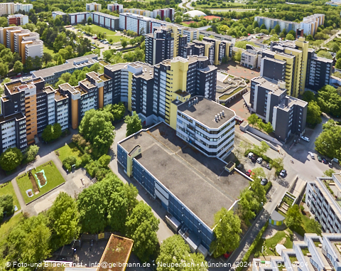 01.05.2024 - Marx-Zentrum, Studentenwohnheim und Wohnanlage Karl-Marx-Ring 52-62 und KMR 53-57c