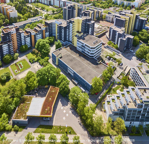 01.05.2024 - Marx-Zentrum, Studentenwohnheim und Wohnanlage Karl-Marx-Ring 52-62 und KMR 53-57c