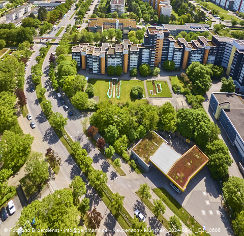 01.05.2024 - Marx-Zentrum, Studentenwohnheim und Wohnanlage Karl-Marx-Ring 52-62 und KMR 53-57c