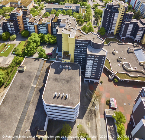 01.05.2024 - Marx-Zentrum, Studentenwohnheim und Wohnanlage Karl-Marx-Ring 52-62 und KMR 53-57c