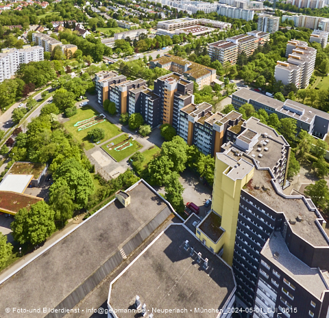 01.05.2024 - Marx-Zentrum, Studentenwohnheim und Wohnanlage Karl-Marx-Ring 52-62 und KMR 53-57c