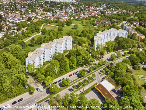 01.05.2024 - Marx-Zentrum, Studentenwohnheim und Wohnanlage Karl-Marx-Ring 52-62 und KMR 53-57c
