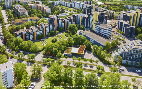 01.05.2024 - Marx-Zentrum, Studentenwohnheim und Wohnanlage Karl-Marx-Ring 52-62 und KMR 53-57c