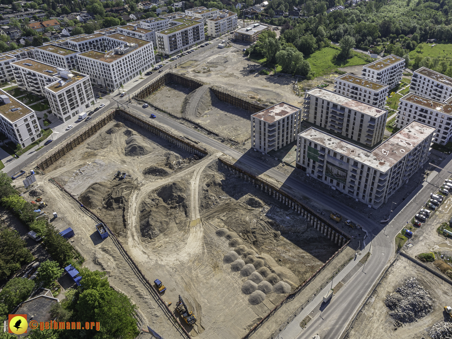 14.05.2024 - DEMOS-Baustelle und BayernHeim-Baustelle Alexisquartier in Neuperlach