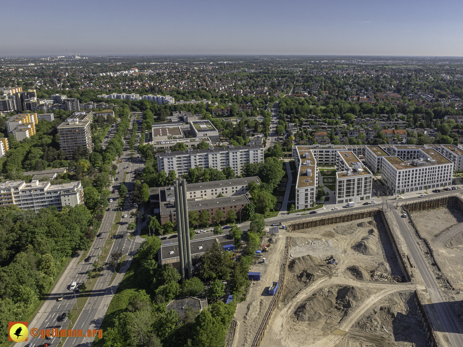 14.05.2024 - DEMOS-Baustelle und BayernHeim-Baustelle Alexisquartier in Neuperlach