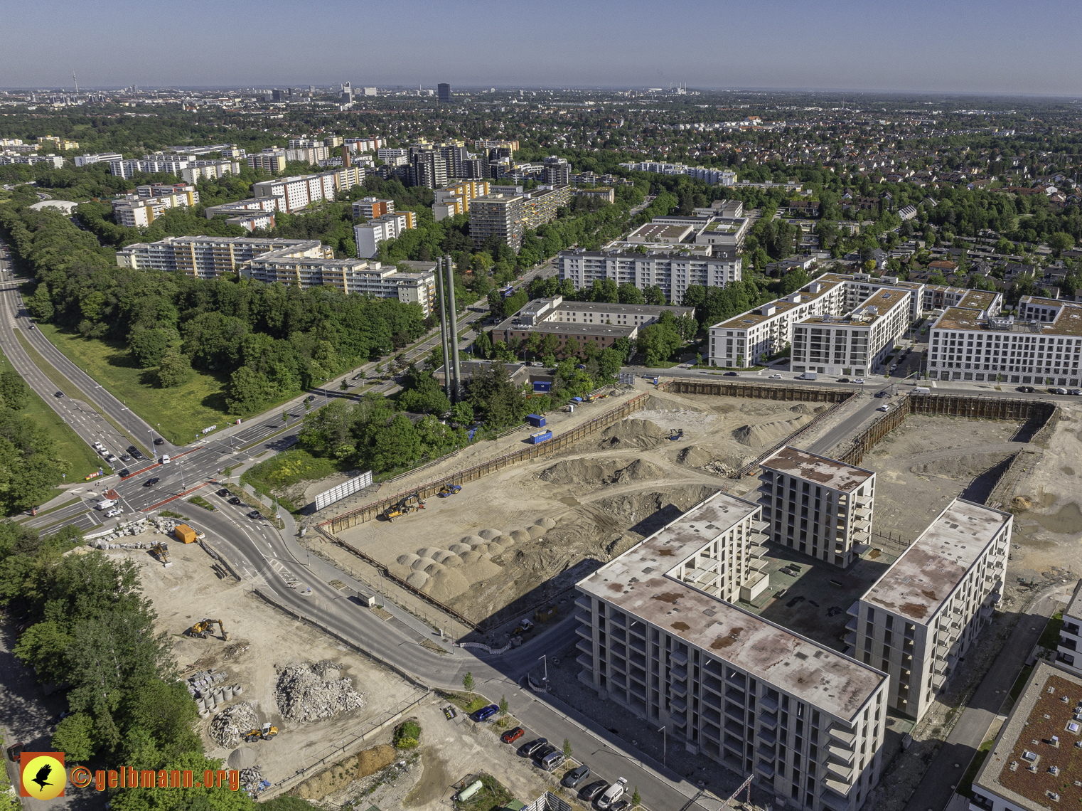 14.05.2024 - DEMOS-Baustelle und BayernHeim-Baustelle Alexisquartier in Neuperlach