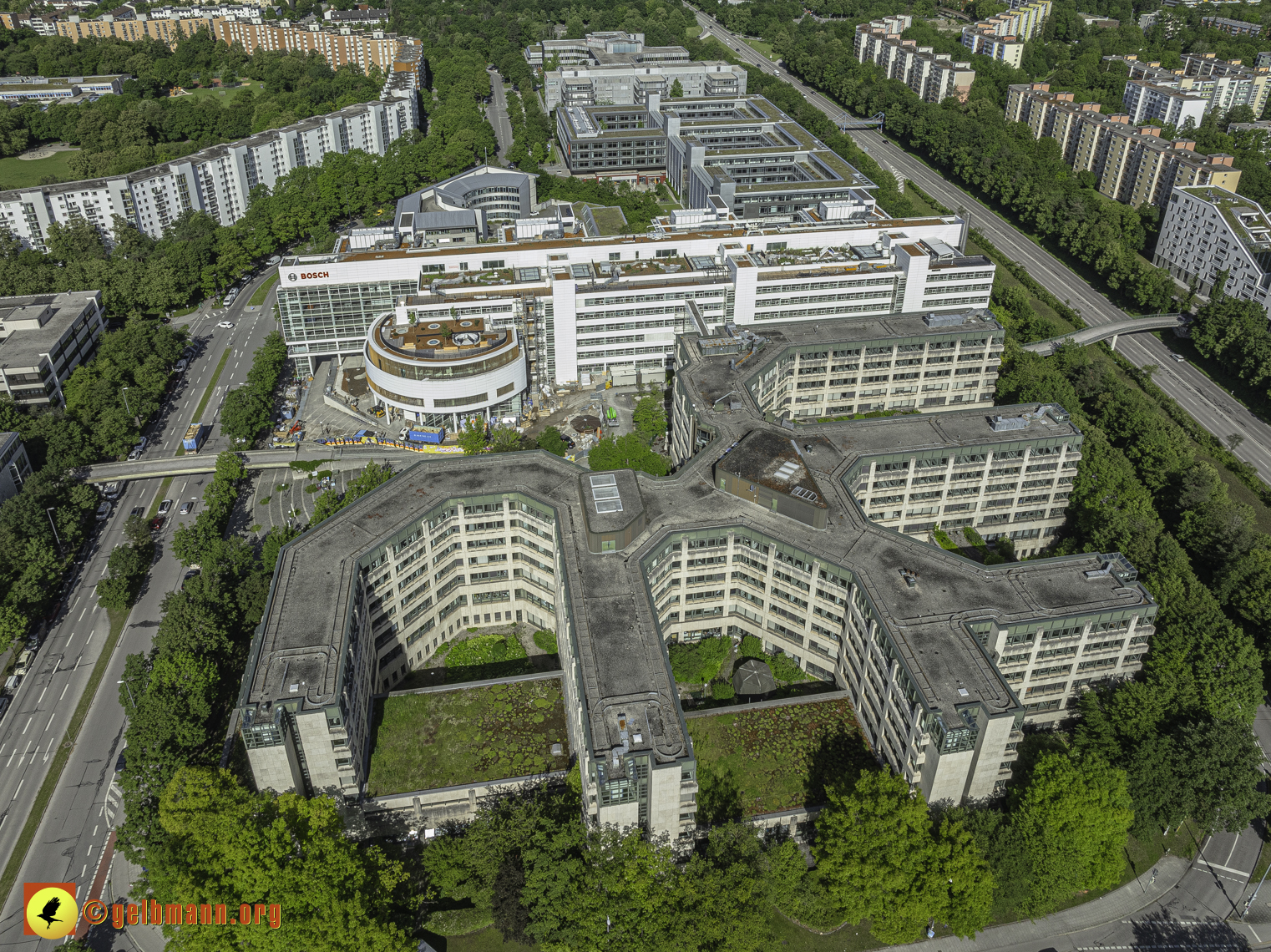 30.05.2024 - das ehemalige Allianzbürohaus ist jetzt BOSCH in Neuperlach und Umgebung