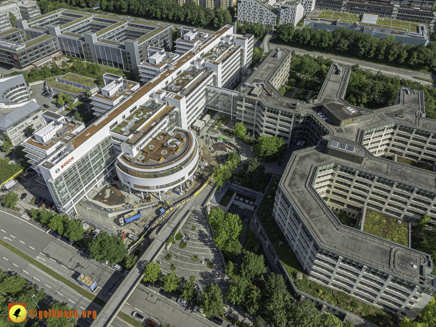 30.05.2024 - das ehemalige Allianzbürohaus ist jetzt BOSCH in Neuperlach und Umgebung