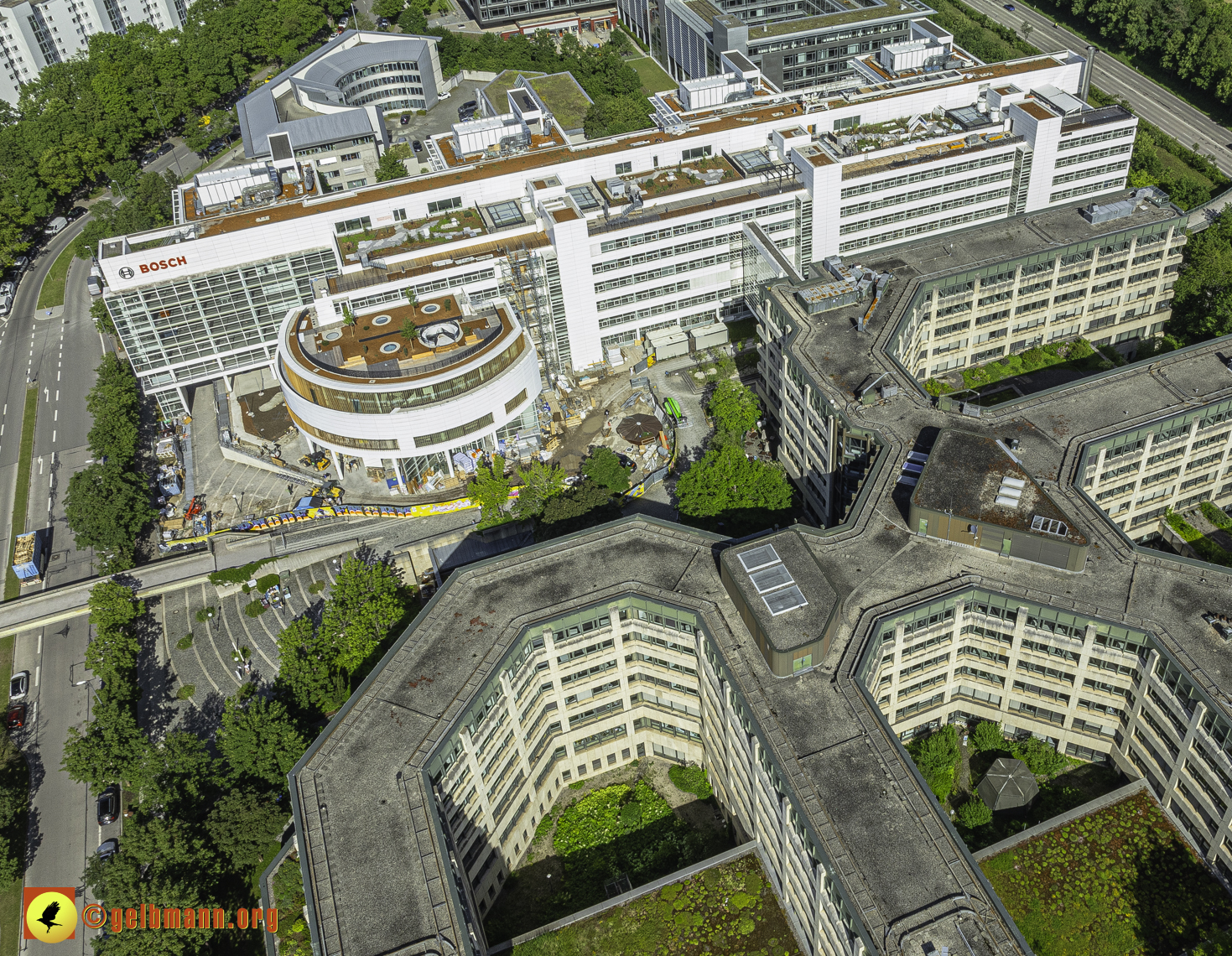 30.05.2024 - das ehemalige Allianzbürohaus ist jetzt BOSCH in Neuperlach und Umgebung