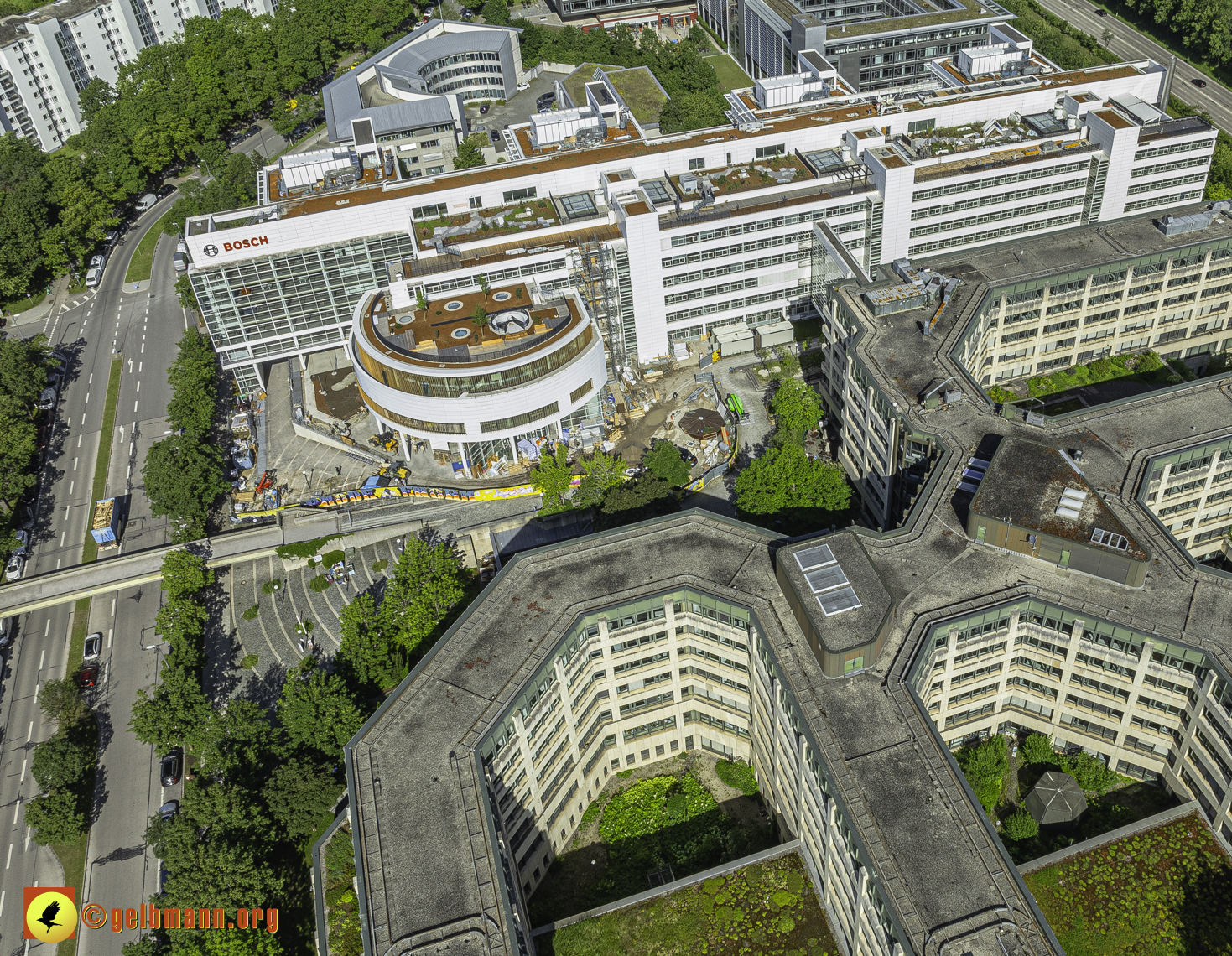 30.05.2024 - das ehemalige Allianzbürohaus ist jetzt BOSCH in Neuperlach und Umgebung