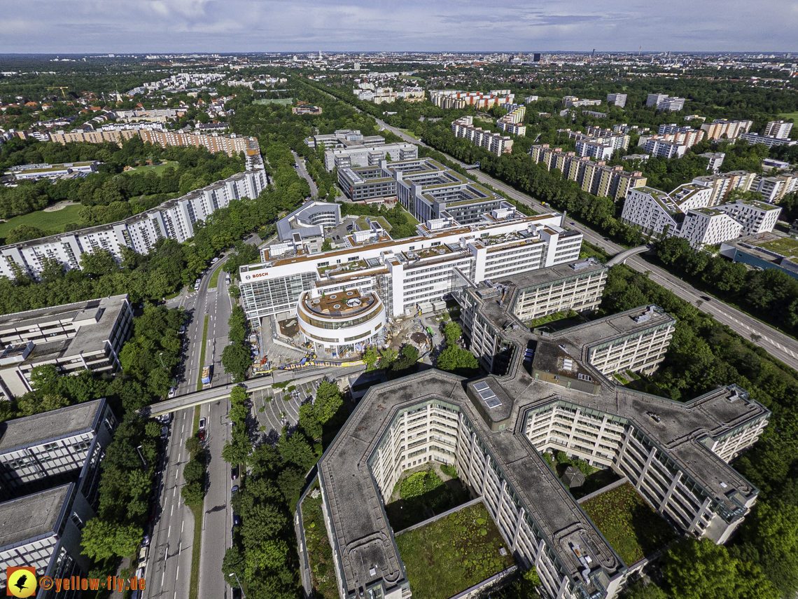 30.05.2024 - das ehemalige Allianzbürohaus ist jetzt BOSCH in Neuperlach und Umgebung