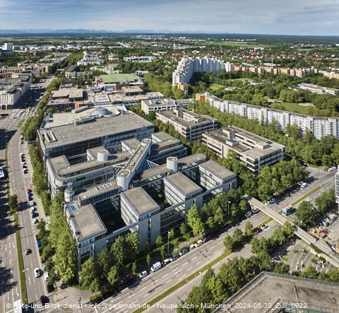 30.05.2024 - Marx-Zentrum, Studentenwohnheim, Wohnanlage Karl-Marx-Ring 52-62, KMR 53-57c Umgebung