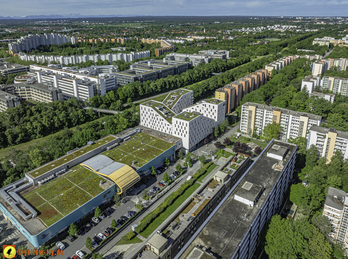 2024-05-30-plettzentrum - Baustelle im Plettzentrum zur Montessori-Schule Neuperlach