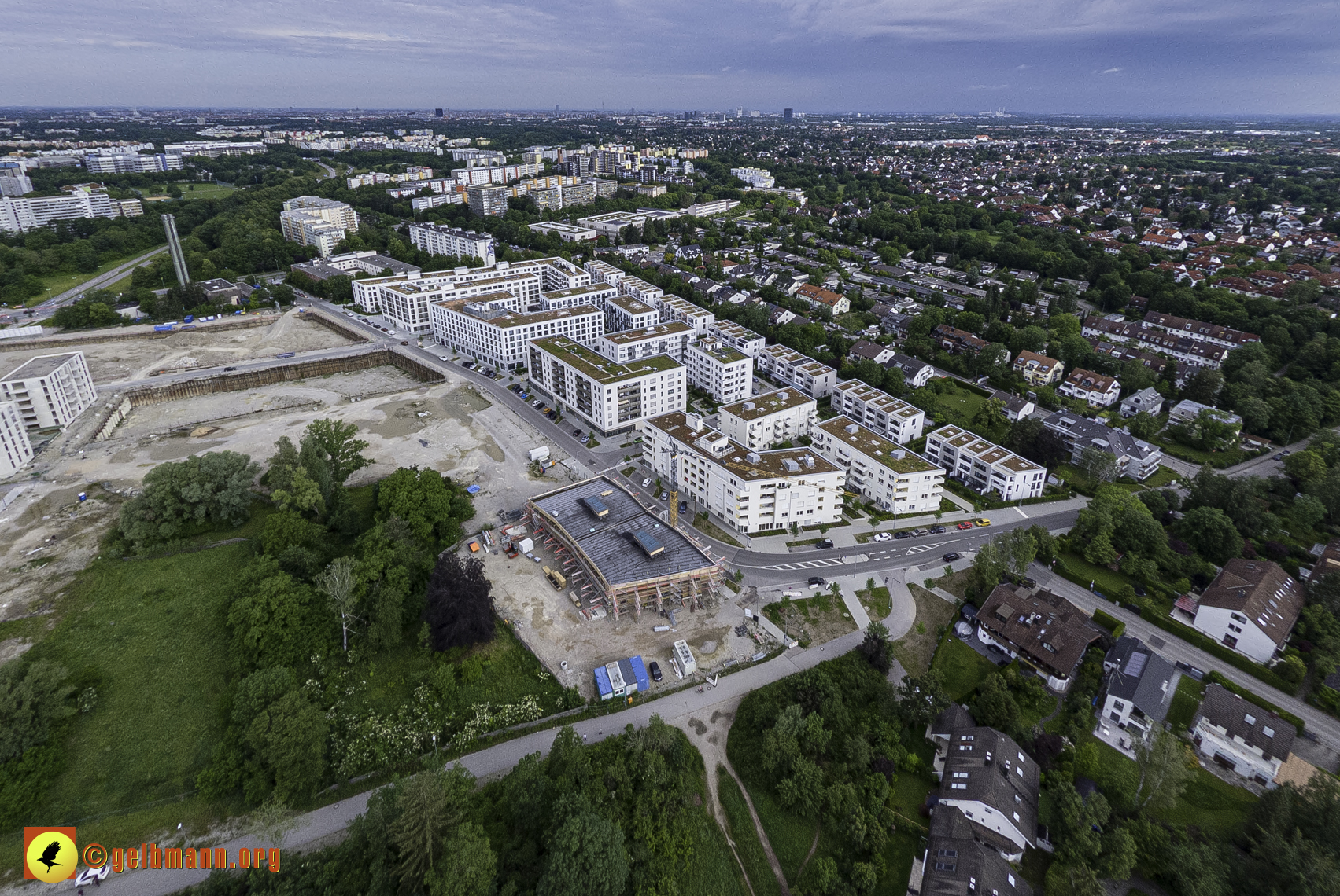 06.06.2024 - Luftbilder der Baustelle Alexisquartier und Pandion Verde in Neuperlach
