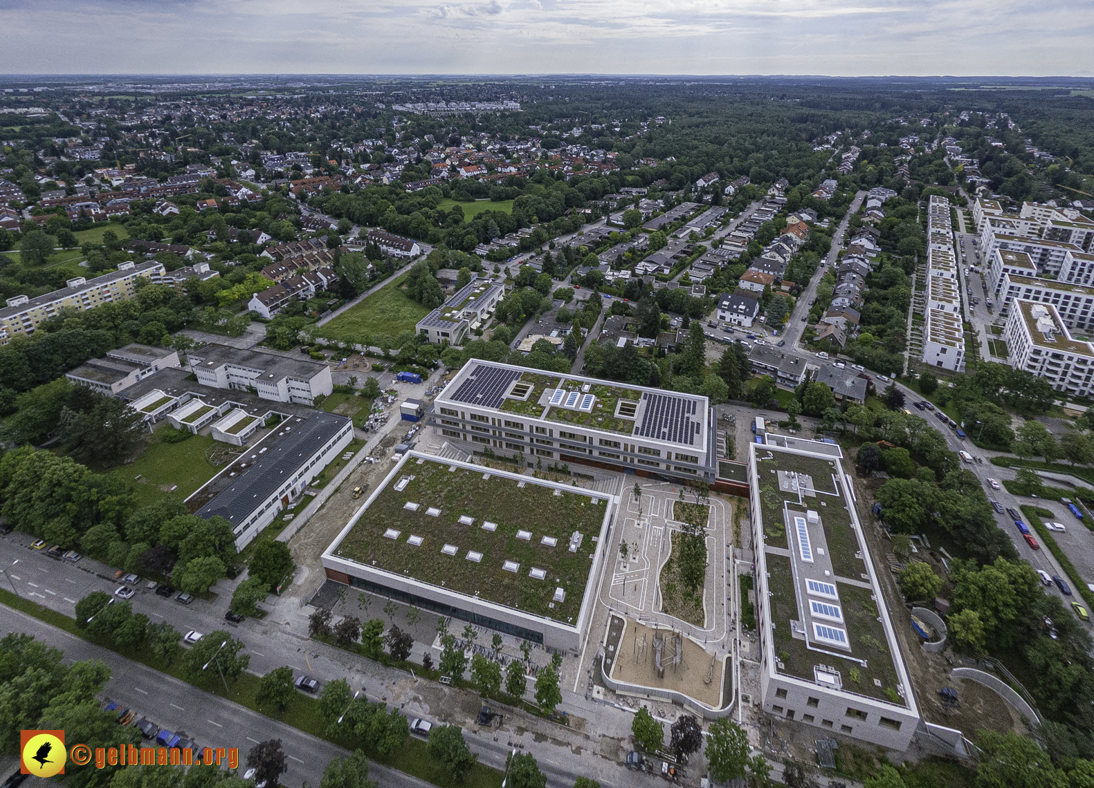 06.06.2024 - Luftbilder der Baustelle Grundschule_am_Karl-Marx-Ring in Neuperlach