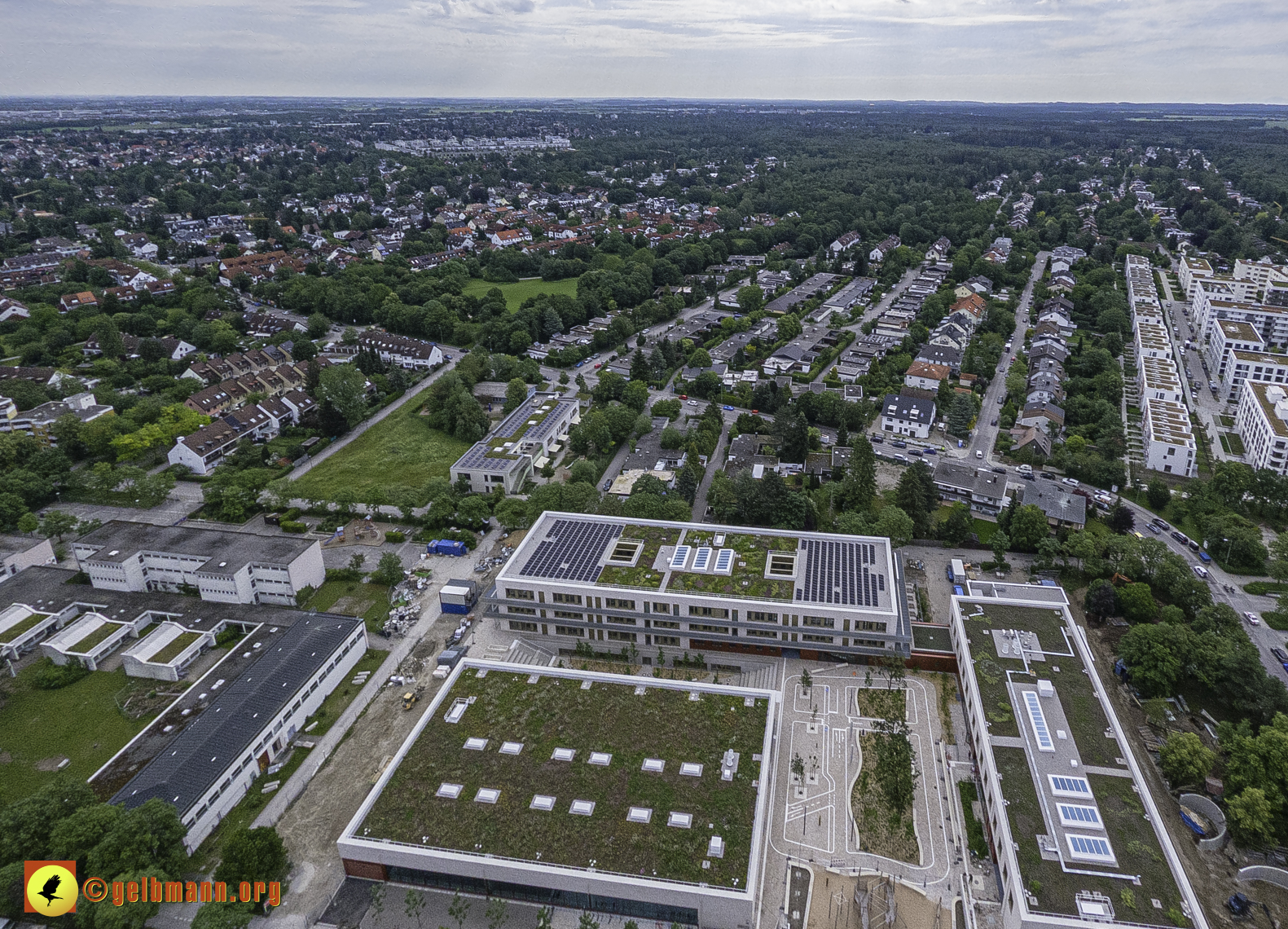06.06.2024 - Luftbilder der Baustelle Grundschule_am_Karl-Marx-Ring in Neuperlach