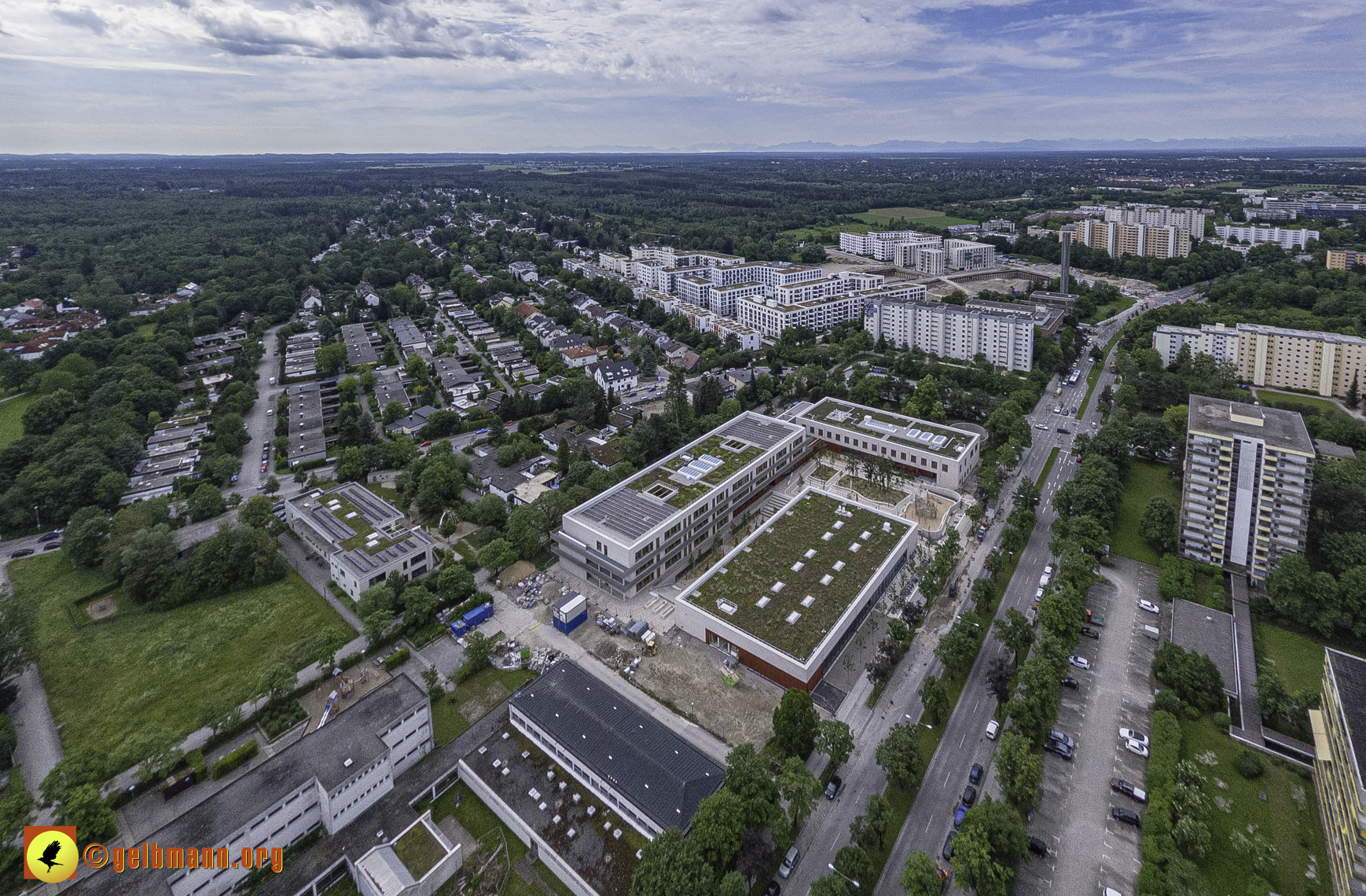 06.06.2024 - Luftbilder der Baustelle Grundschule_am_Karl-Marx-Ring in Neuperlach