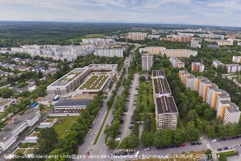 06.06.2024 - Marx-Zentrum, Studentenwohnheim, Wohnanlage Karl-Marx-Ring 52-62, KMR 53-57c Umgebung