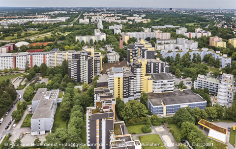 07.06.2024 - Marx-Zentrum, Studentenwohnheim, Wohnanlage Karl-Marx-Ring 52-62, KMR 53-57c Umgebung