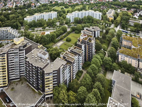 07.06.2024 - Marx-Zentrum, Studentenwohnheim, Wohnanlage Karl-Marx-Ring 52-62, KMR 53-57c Umgebung