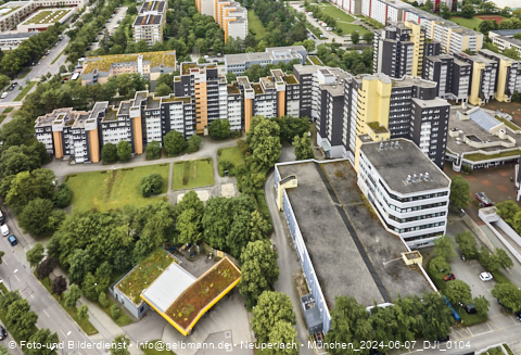 07.06.2024 - Marx-Zentrum, Studentenwohnheim, Wohnanlage Karl-Marx-Ring 52-62, KMR 53-57c Umgebung