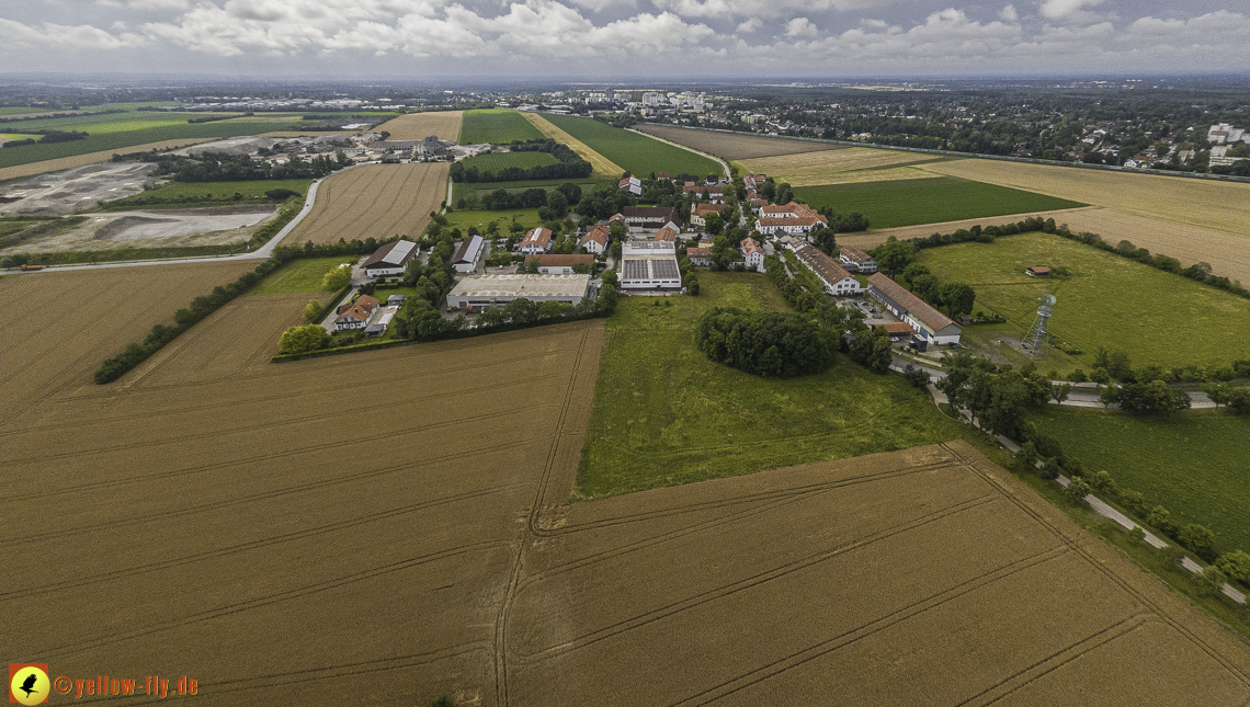 11.07.2024 - DEMOS-Baustelle und BayernHeim-Baustelle in Gronsdorf und Riemer See