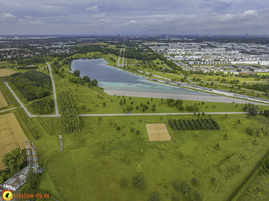 11.07.2024 - DEMOS-Baustelle und BayernHeim-Baustelle in Gronsdorf