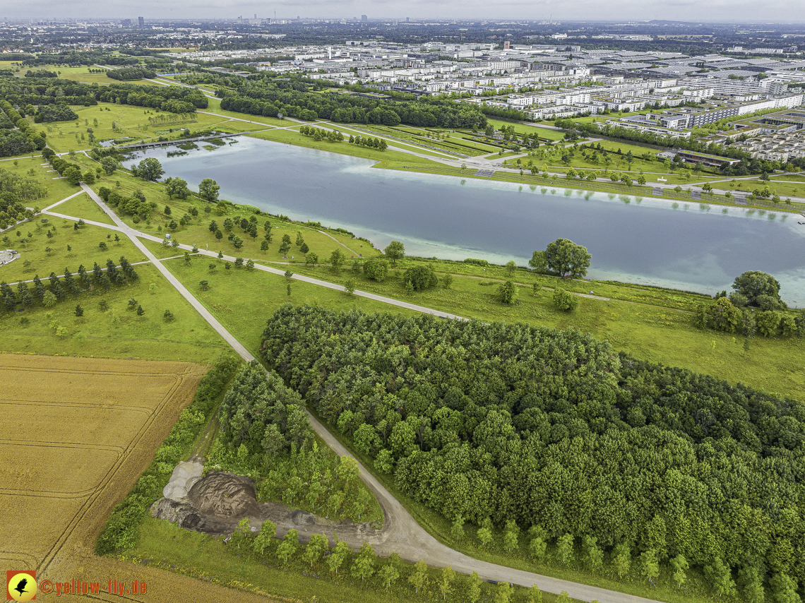 11.07.2024 - DEMOS-Baustelle und BayernHeim-Baustelle in Gronsdorf
