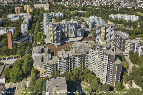 29.07.2024 - Marx-Zentrum, Studentenwohnheim, Wohnanlage Karl-Marx-Ring 52-62, KMR 53-57c Umgebung