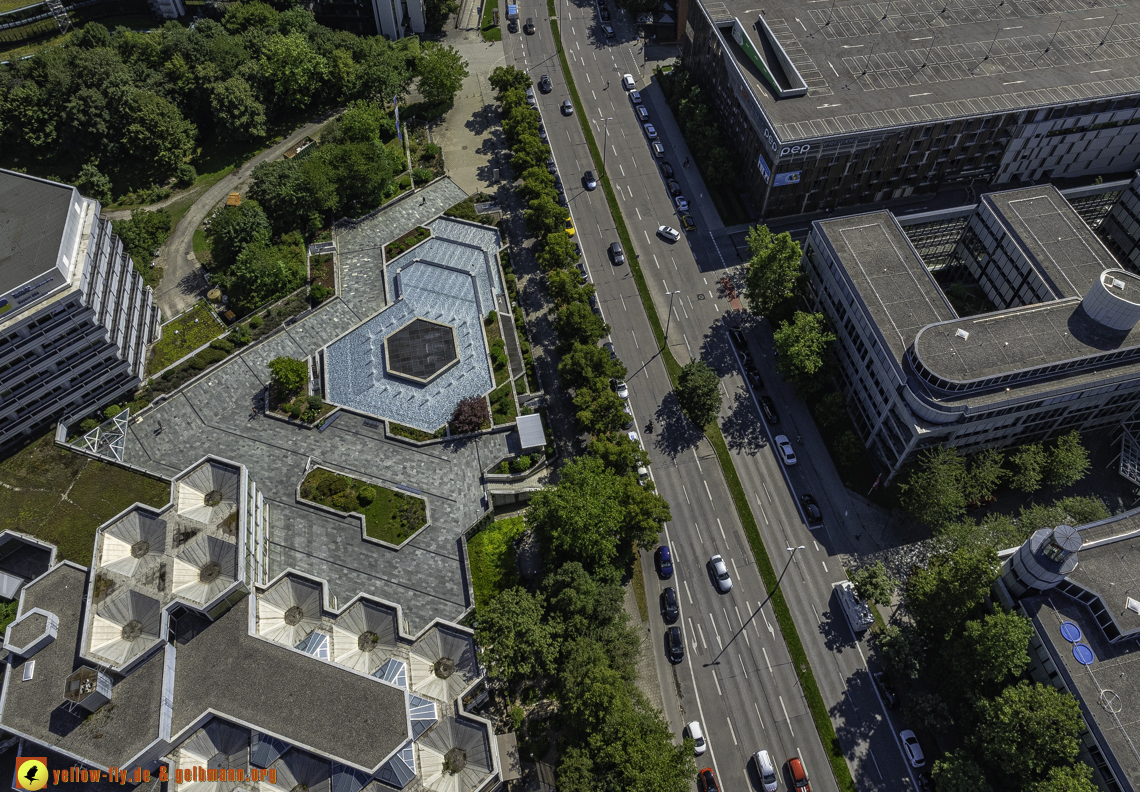 29.07.2024 - Brunnen vor der deutschen Rentenversicherung Bayern Süd in Neuperlach