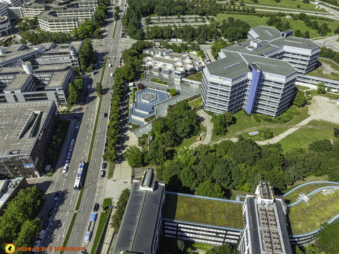 29.07.2024 - Brunnen vor der deutschen Rentenversicherung Bayern Süd in Neuperlach