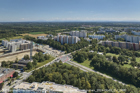 03.08.2024 - Marx-Zentrum, Studentenwohnheim, Wohnanlage Karl-Marx-Ring 52-62, KMR 53-57c Umgebung