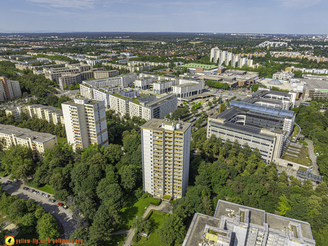 16.08.2024 - Perlach Plaza und Neue-Mitte und Umgebung
