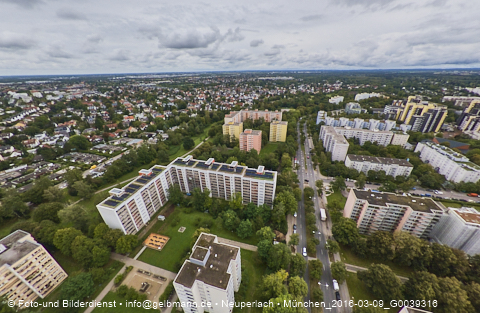 12.09.2024 - Dachbegehung mit der Münchner Wohnen am Karl-Marx-Ring 11-21 in Neuperlach