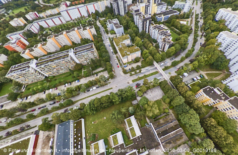 12.09.2024 - Marx-Zentrum, Studentenwohnheim, Wohnanlage Karl-Marx-Ring 52-62, KMR 53-57c Umgebung