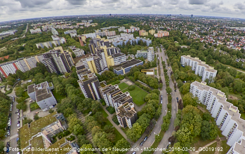 12.09.2024 - Marx-Zentrum, Studentenwohnheim, Wohnanlage Karl-Marx-Ring 52-62, KMR 53-57c Umgebung