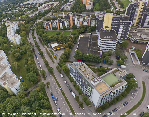 12.09.2024 - Marx-Zentrum, Studentenwohnheim, Wohnanlage Karl-Marx-Ring 52-62, KMR 53-57c Umgebung