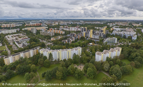 12.09.2024 - Marx-Zentrum, Studentenwohnheim, Wohnanlage Karl-Marx-Ring 52-62, KMR 53-57c Umgebung