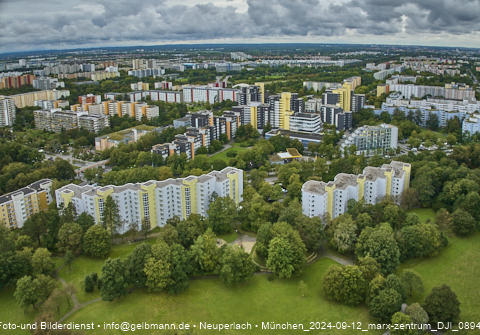 12.09.2024 - Marx-Zentrum, Studentenwohnheim, Wohnanlage Karl-Marx-Ring 52-62, KMR 53-57c Umgebung