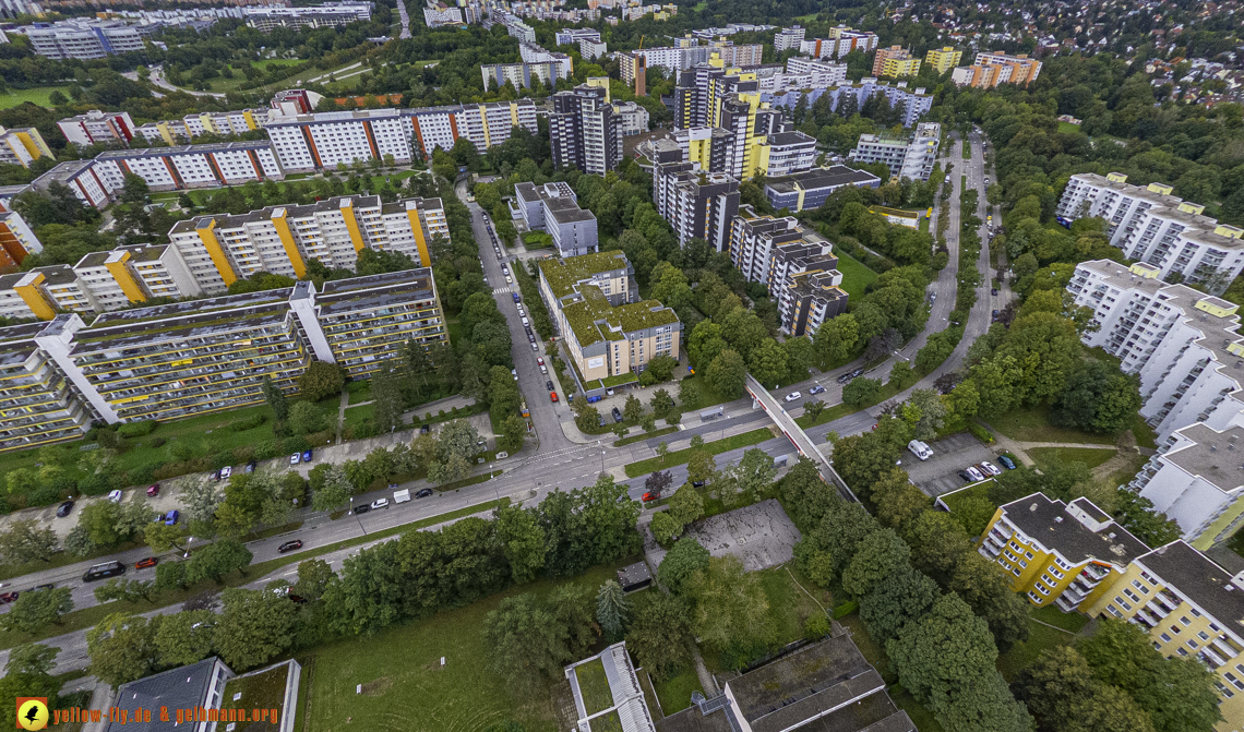 13.09.2024 - das Marx-Zentrum und Wohnanlage am Karl-Marx-Ring 52-62