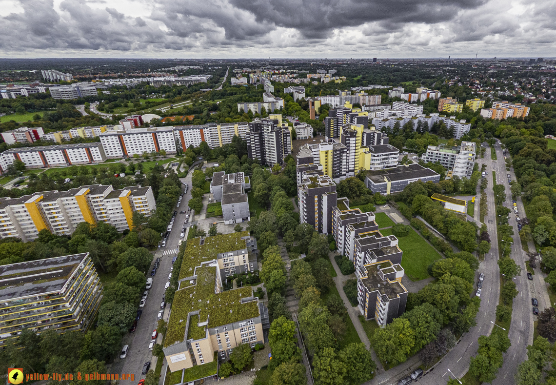 13.09.2024 - das Marx-Zentrum und Wohnanlage am Karl-Marx-Ring 52-62